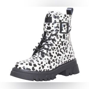 Levis Women Giselle Leopard Boots